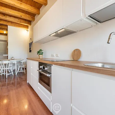 アパート San Domenico Charm カリアリ